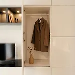 Emora Stylish With Terrace Apartman