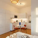 Emora Stylish With Terrace Apartment *